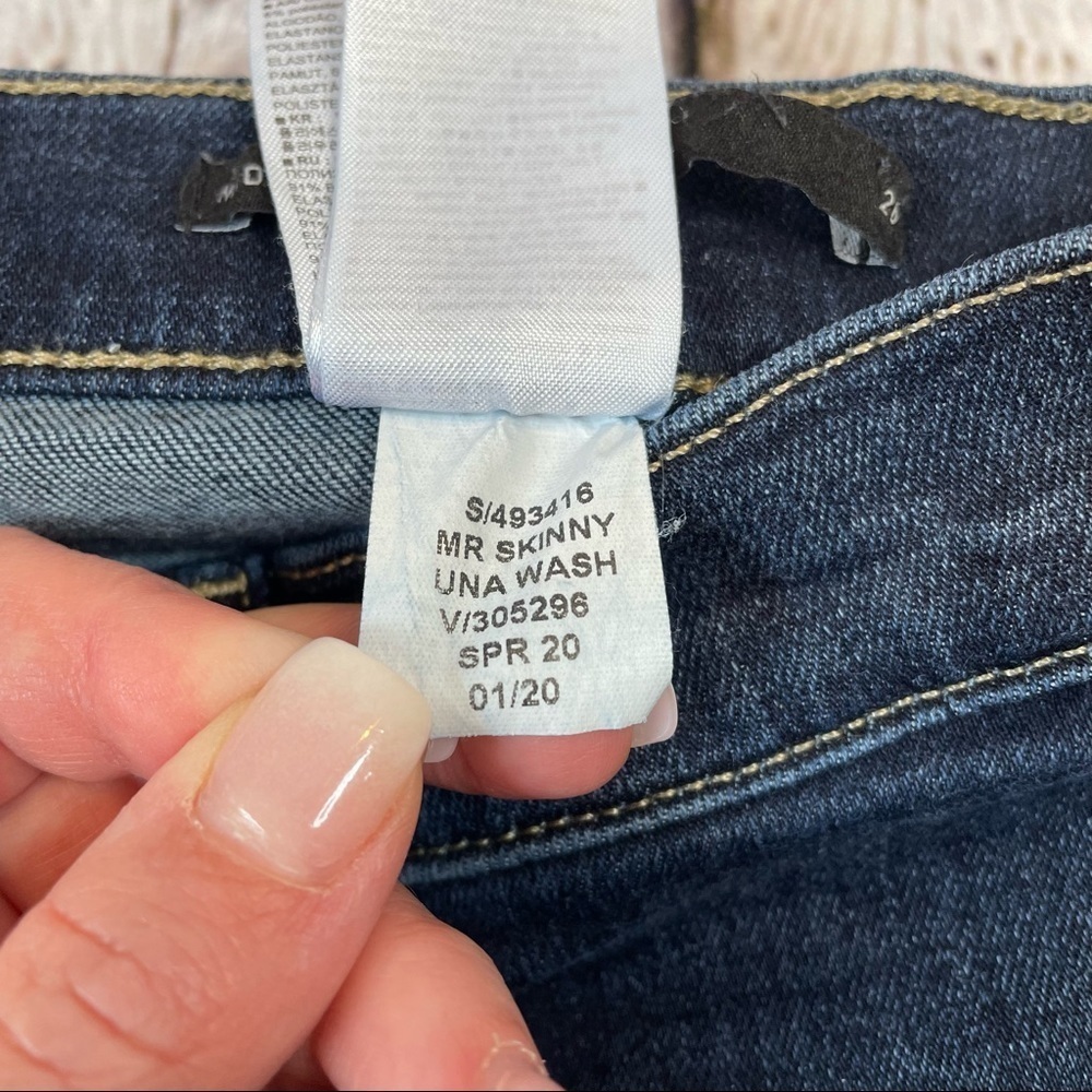 Banana Republic Denim Mid-Rise Skinny Jeans Dark Wash Size 26 with 27” Inseam - Picture 4 of 14